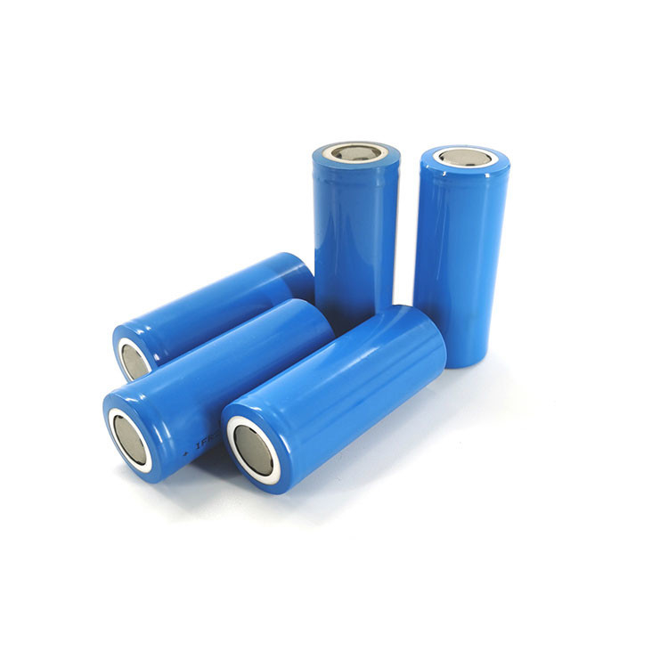 Cellules de batterie rechargeables au lithium-ion LiFePo4 5Ah 6Ah 7.6Ah 8Ah 26650