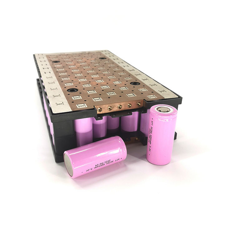 Batterie rechargeable des cellules de batteries du Li-ion 18650 de lithium 3.2v 18650 3.2V Li Ion Cell Lithium Ion 18650